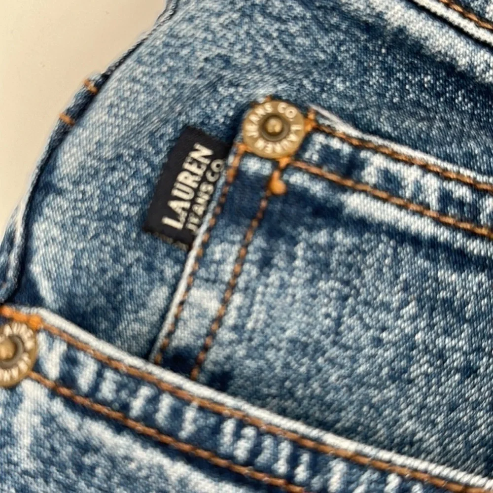 Lauren Jeans Co. Medium Wash Relaxed Fit Jeans Size 6